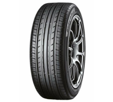 Immagine rappresentativa della gomma YOKOHAMA  YOKOHAMA BLUEARTH ES32 185/55 R15 82H C C B 68dB