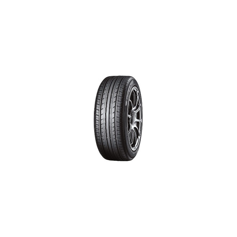 Immagine rappresentativa della gomma YOKOHAMA  YOKOHAMA BLUEARTH-ES ES32 175/65 R15 88H C C A 68dB