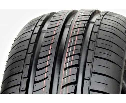 Immagine rappresentativa della gomma LINGLONG  LINGLONG GREEN-MAX Eco Touring 165/65 R13 77T D C B 70dB