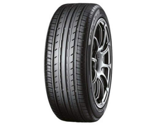 Immagine rappresentativa della gomma YOKOHAMA YOKOHAMA BLUEARTH ES32 215/60 R16 95H C B A 68dB