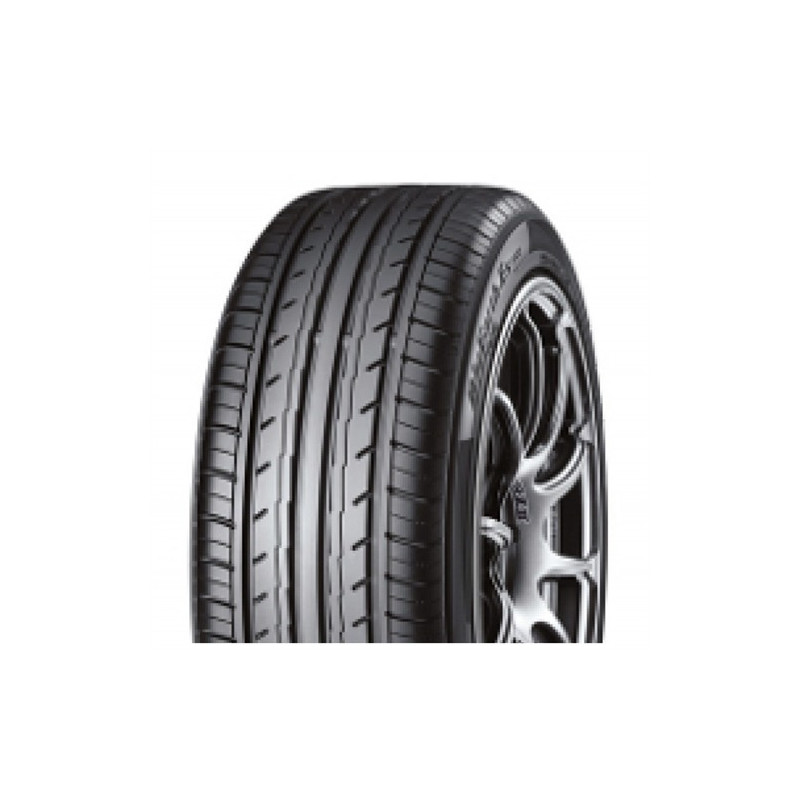 Immagine rappresentativa della gomma YOKOHAMA YOKOHAMA BluEarth ES 215/55 R17 94V C B A 68dB