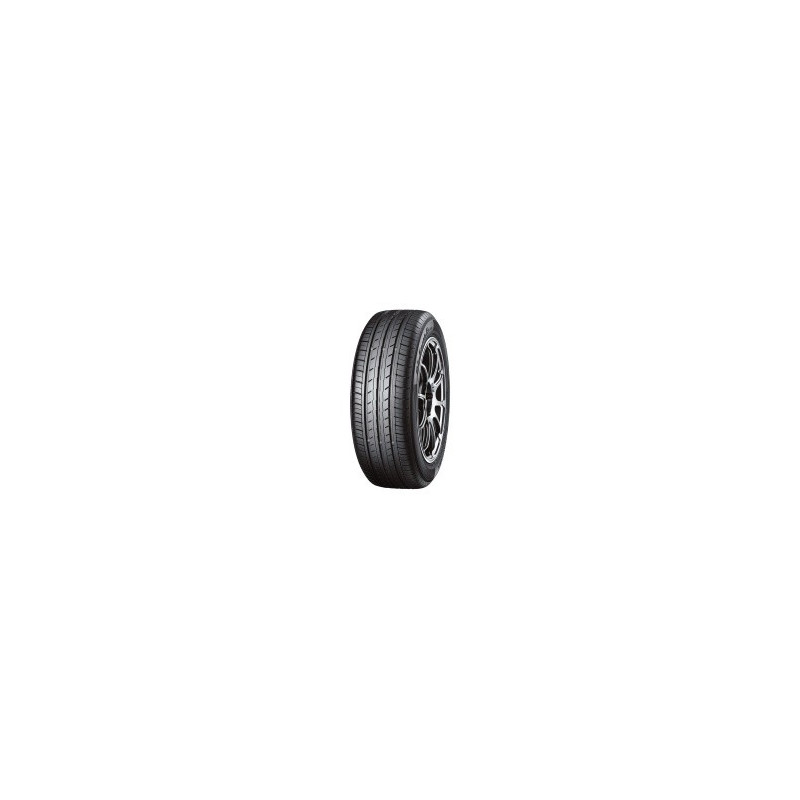 Immagine rappresentativa della gomma YOKOHAMA  YOKOHAMA BLUEARTH-ES ES32 175/65 R14 82T C C B 68dB