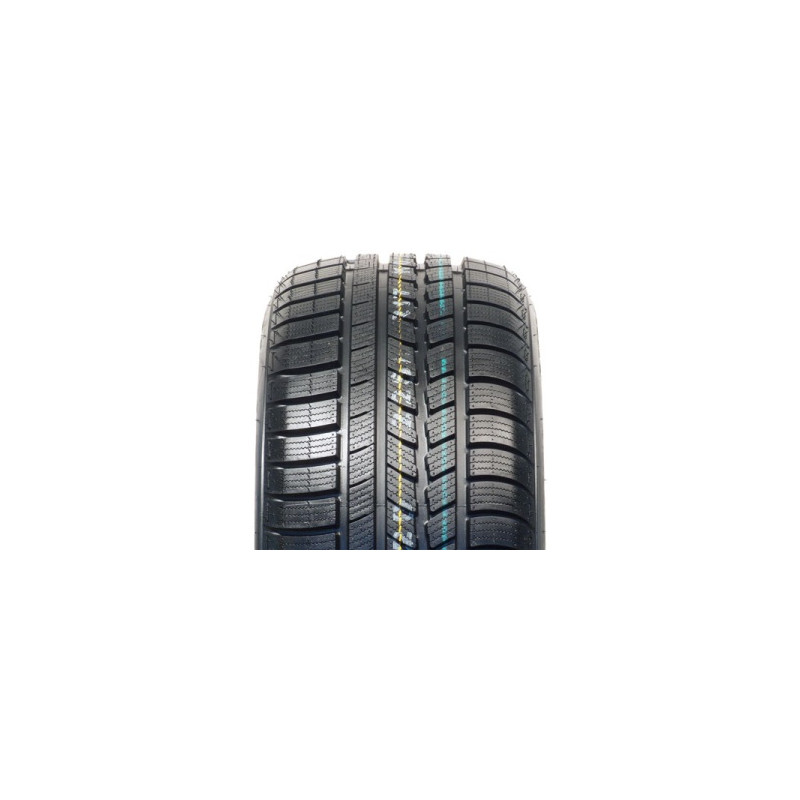 Immagine rappresentativa della gomma ROADSTONE ROADSTONE WINGUARD SPORT XL M+S 3PMSF 275/40 R19 105V C D B 72dB XL