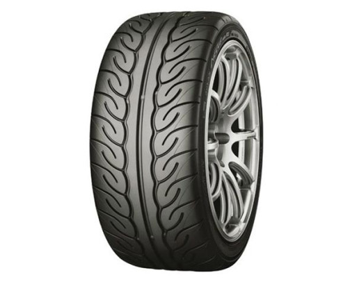 Immagine rappresentativa della gomma YOKOHAMA YOKOHAMA AD08RS (semi-slick) 215/45 R17 87W D B B 70dB