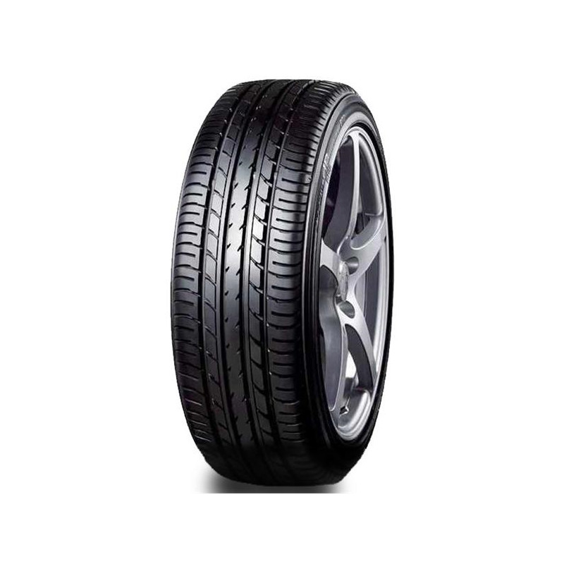 Immagine rappresentativa della gomma YOKOHAMA YOKOHAMA E70N DECIBEL 215/55 R17 94V D B C 70dB