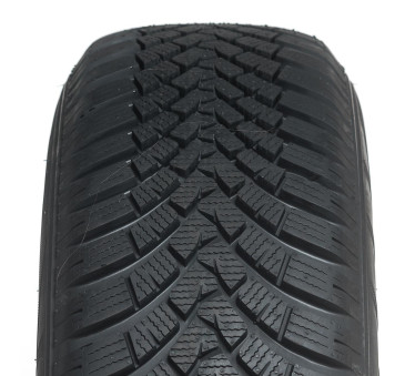 Immagine rappresentativa della gomma FALKEN FALKEN EUROWINTER HS01 SUV XL 235/70 R17 109H C B B 72dB