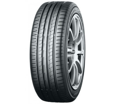 Immagine rappresentativa della gomma YOKOHAMA  YOKOHAMA BLUEARTH AE-50 165/70 R14 81H C B B 68dB